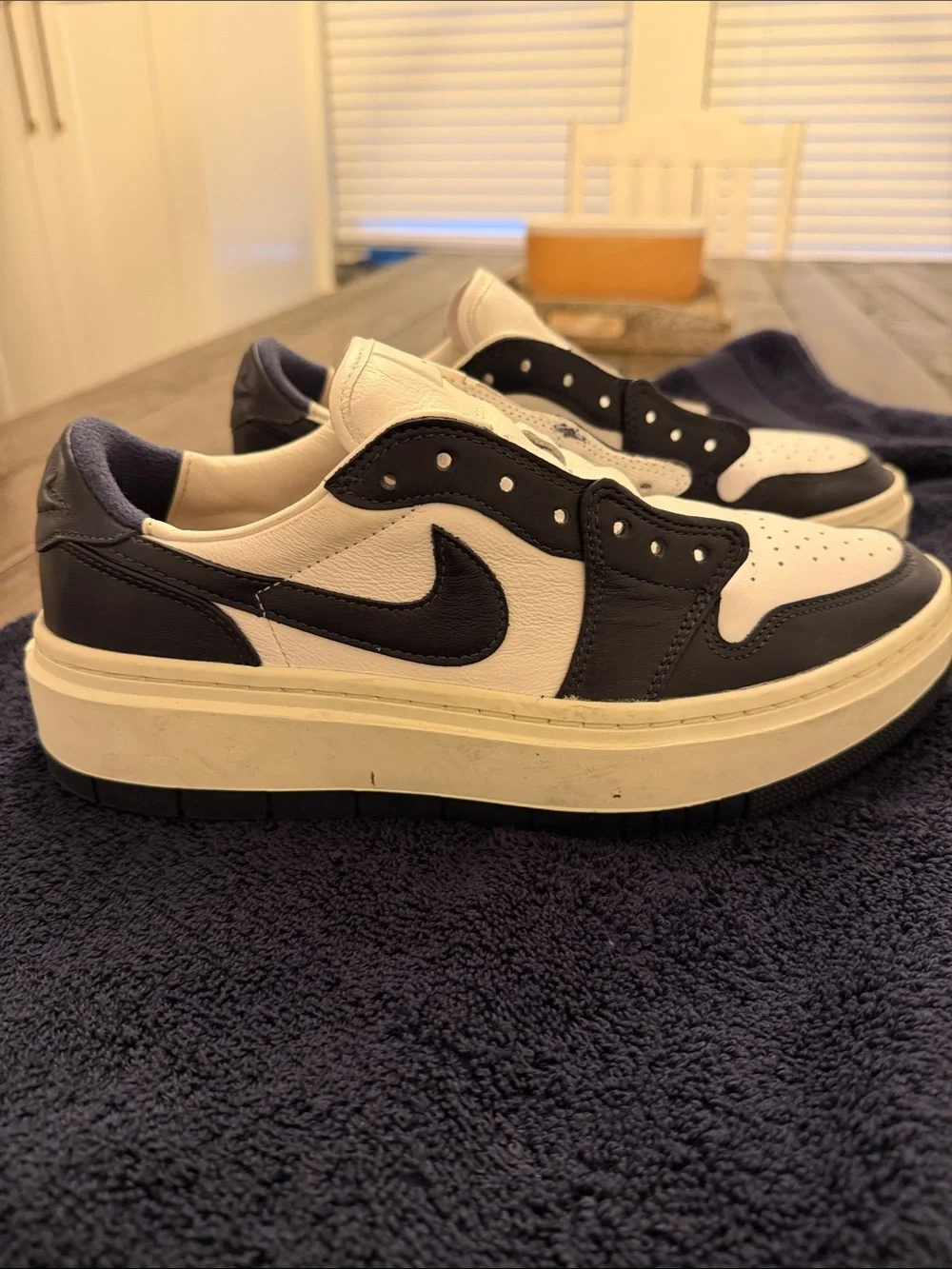 Women’s Air Jordan 1 Elevate Low Midnight Navy – Size 10